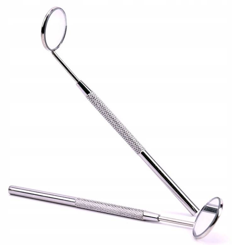 Pomocné zrcátko při prodlužování řas